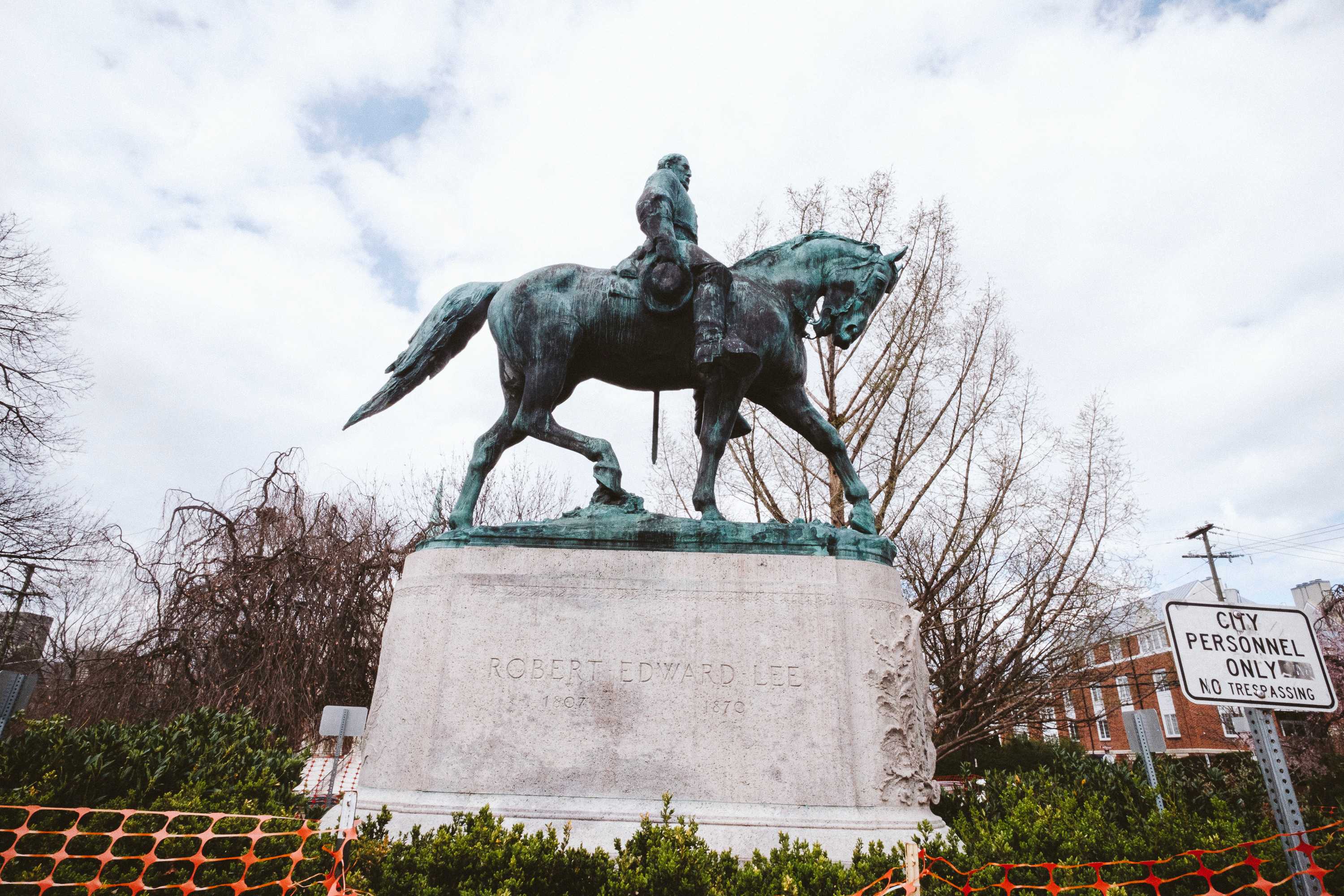 WATCH: Robert E. Lee Statue Taken Down In Charlottesville