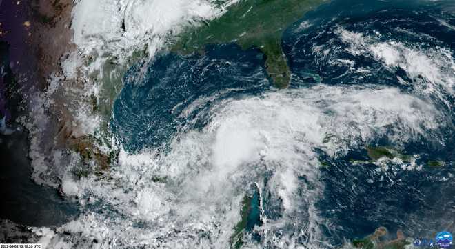 Sattelite&#x20;imagery&#x20;of&#x20;the&#x20;cluster&#x20;of&#x20;showers&#x20;and&#x20;thunderstorms&#x20;which&#x20;could&#x20;form&#x20;into&#x20;a&#x20;tropical&#x20;depression&#x20;or&#x20;tropical&#x20;storm&#x20;Thursday&#x20;or&#x20;Friday.