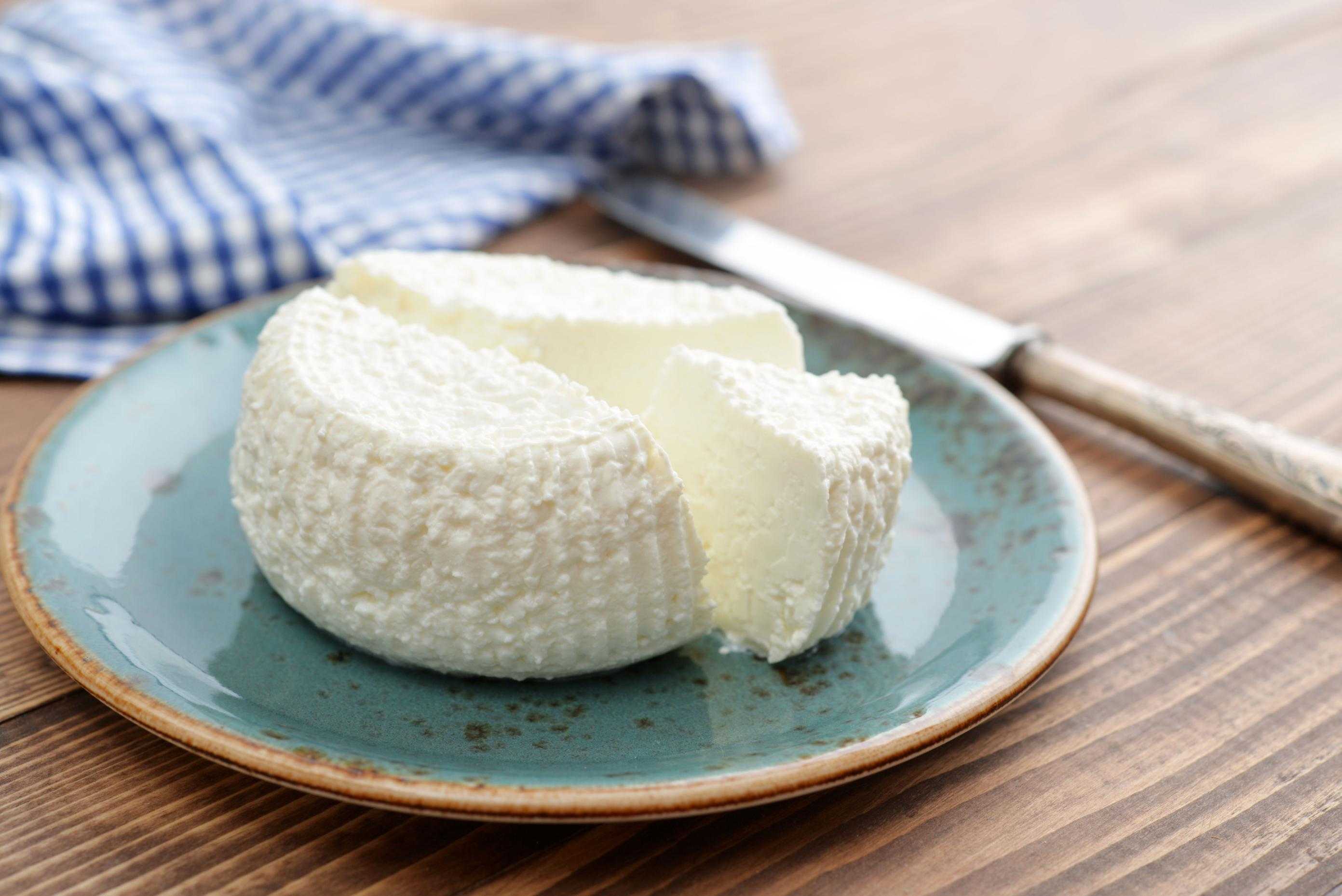 What's The Healthiest Cheese? Here Are The Best Options, According To ...