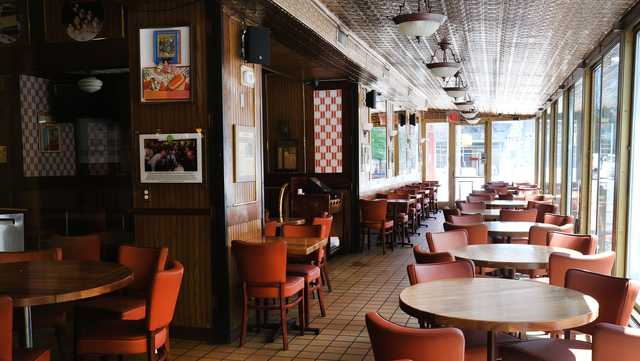 COVID shrank the restaurant industry. That's not changing anytime soon - Vimarsana News