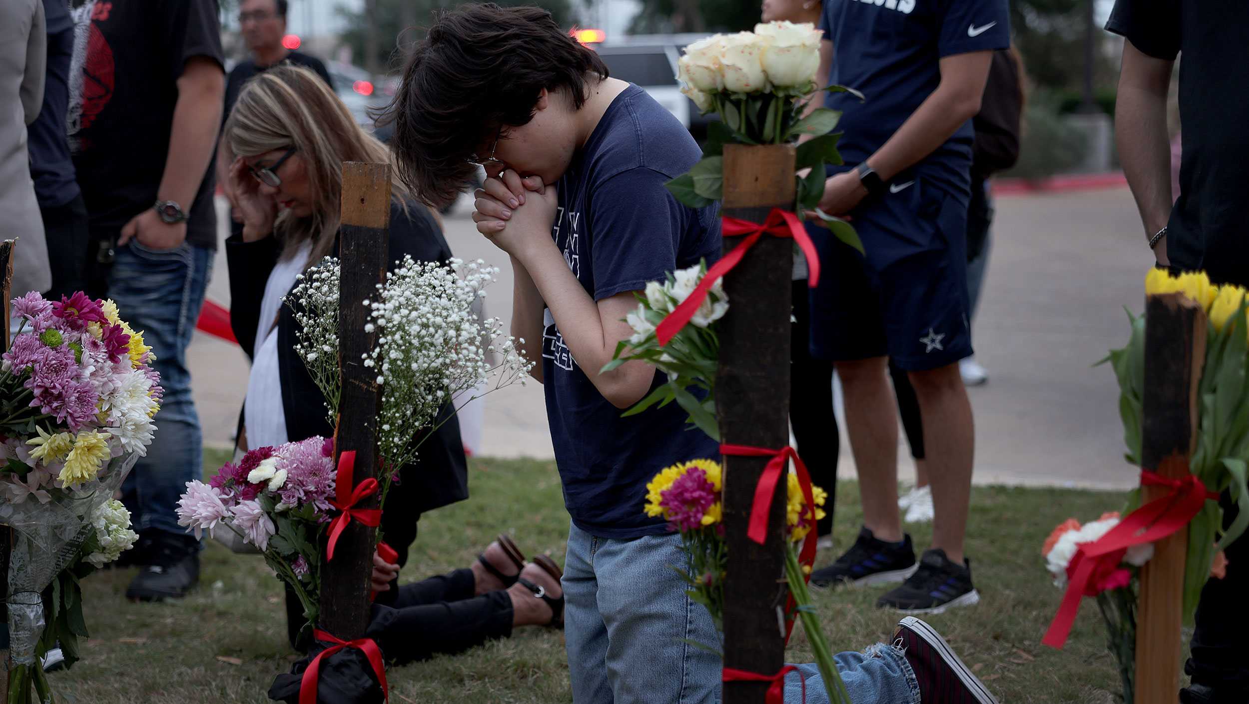 Texas mall shooting: Investigators reveal details about gunman - Vimarsana News