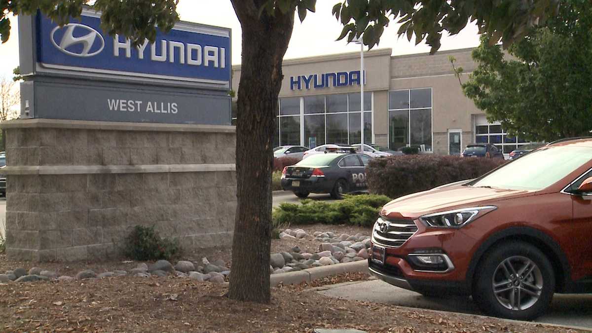Thieves swipe three vehicles from West Allis dealership