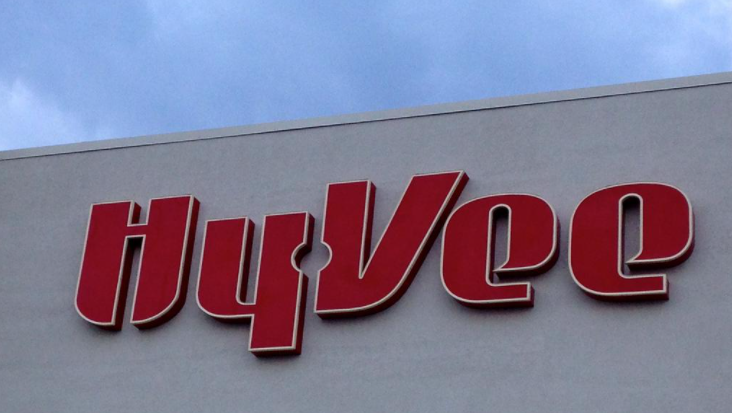 Sports marketing helps HyVee launch in Twin Cities