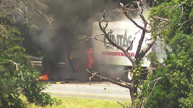 i-195 truck fire Seekonk WPR