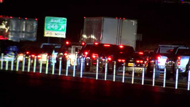 Multi-vehicle crash shuts down I-25 northbound near Algodones - Vimarsana News