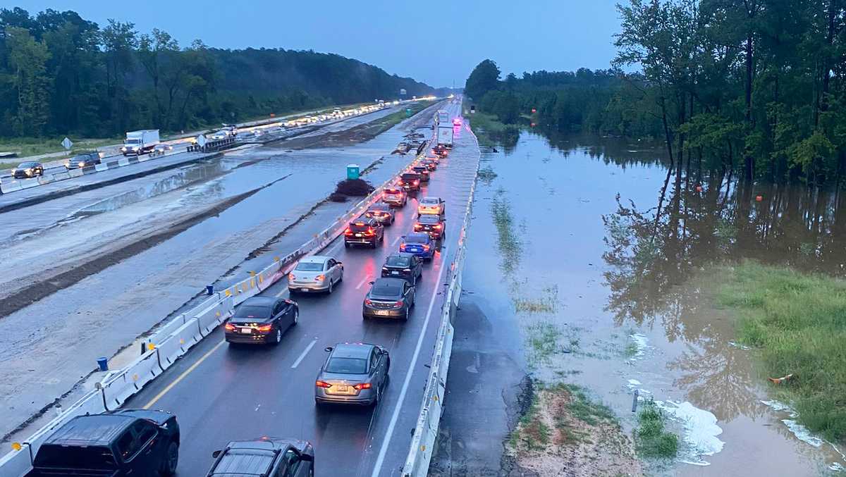 South Carolina: Final flooding from Debby shuts down interstate