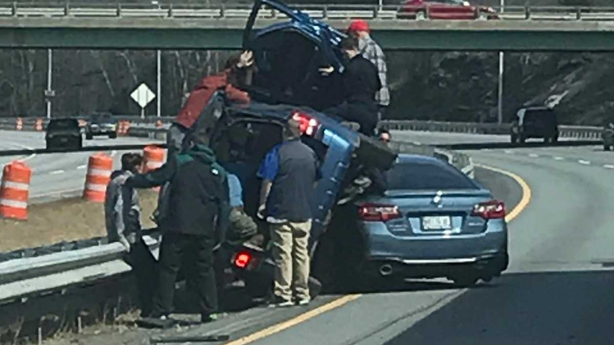 Crash causes delays on I295 north of Portland