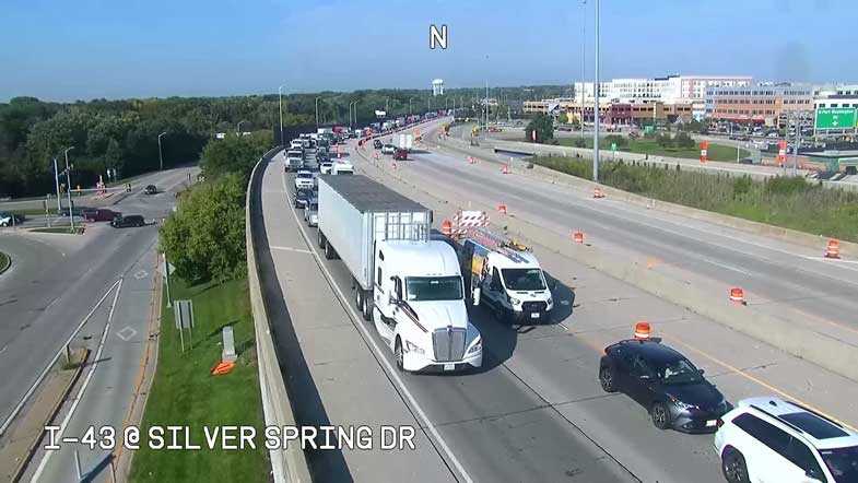 I-43 SB reopens at Silver Spring Drive