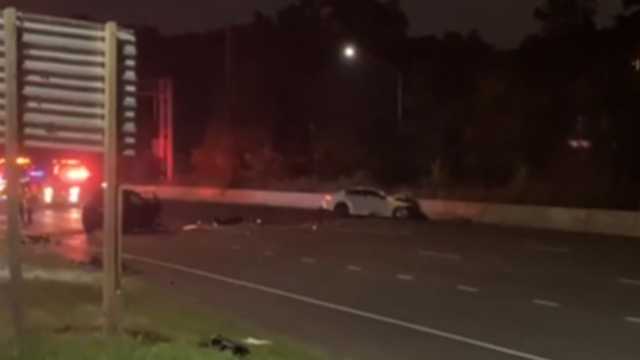 Wrong-way crash leaves one dead, nine injured in Rockville - Vimarsana News