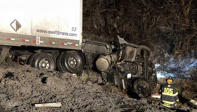 Tractor- trailer crash closes westbound Interstate 70 in Westmoreland ...