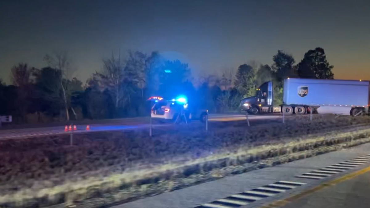 ISP Fatal crash involving semi shuts down I74 near Batesville