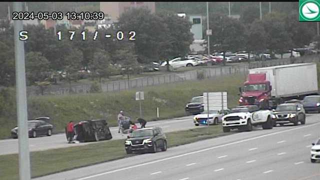 OSP: 2 hospitalized after vehicle overturns on I-75 near Monroe