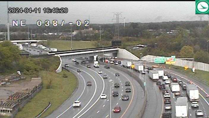 Crash with injuries reported on I-75 in Bond Hill