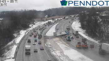 UPDATE: I-81 reopens after crews clear overturned tractor trailer