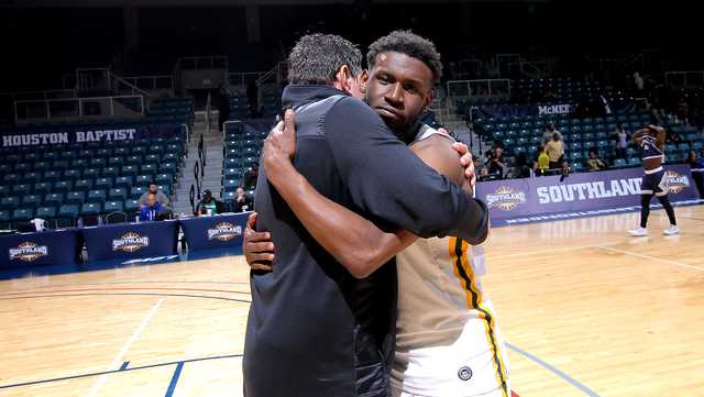 No. 2 Southeastern Punches Ticket to Title Game With Win Over No. 3 New Orleans - Vimarsana News