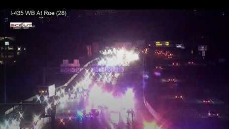 Police: 2 critically hurt in multi-vehicle crash on I-435 near Roe Avenue in Overland Park - Vimarsana News