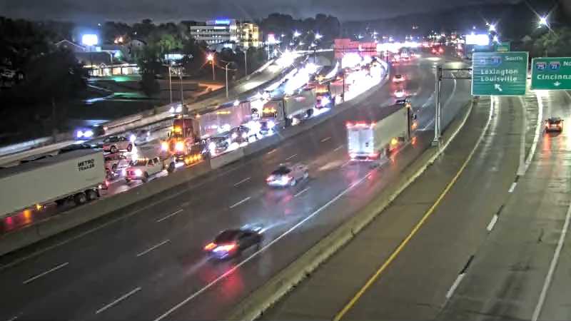 Lanes reopened after crash on I-75 north, near Brent Spence Bridge ...