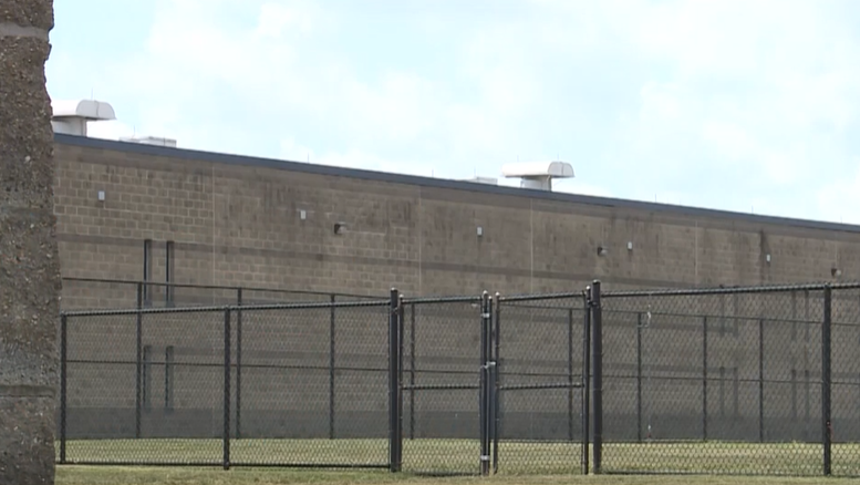Behind bars and beyond scrutiny: Ohio jails deny migrant detention records