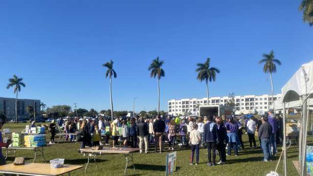 Hundreds of Florida volunteers serve through partnership - Vimarsana News