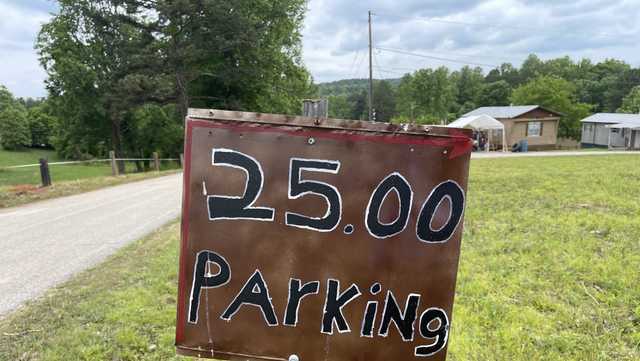 North Wilkesboro residents turn personal properties into parking spaces amid NASCAR's All-Star Race - Vimarsana News