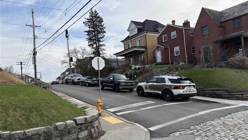 Man found with gunshot wound on veranda of home in Pittsburgh