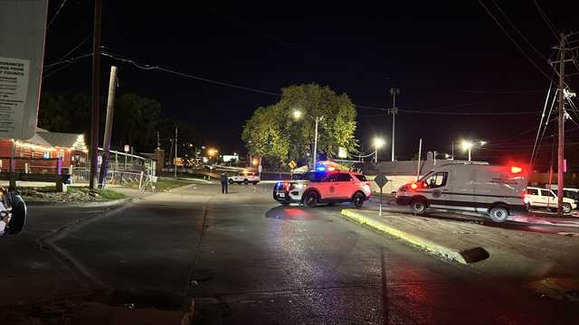 Heavy police presence in Des Moines' Prospect Park neighborhood