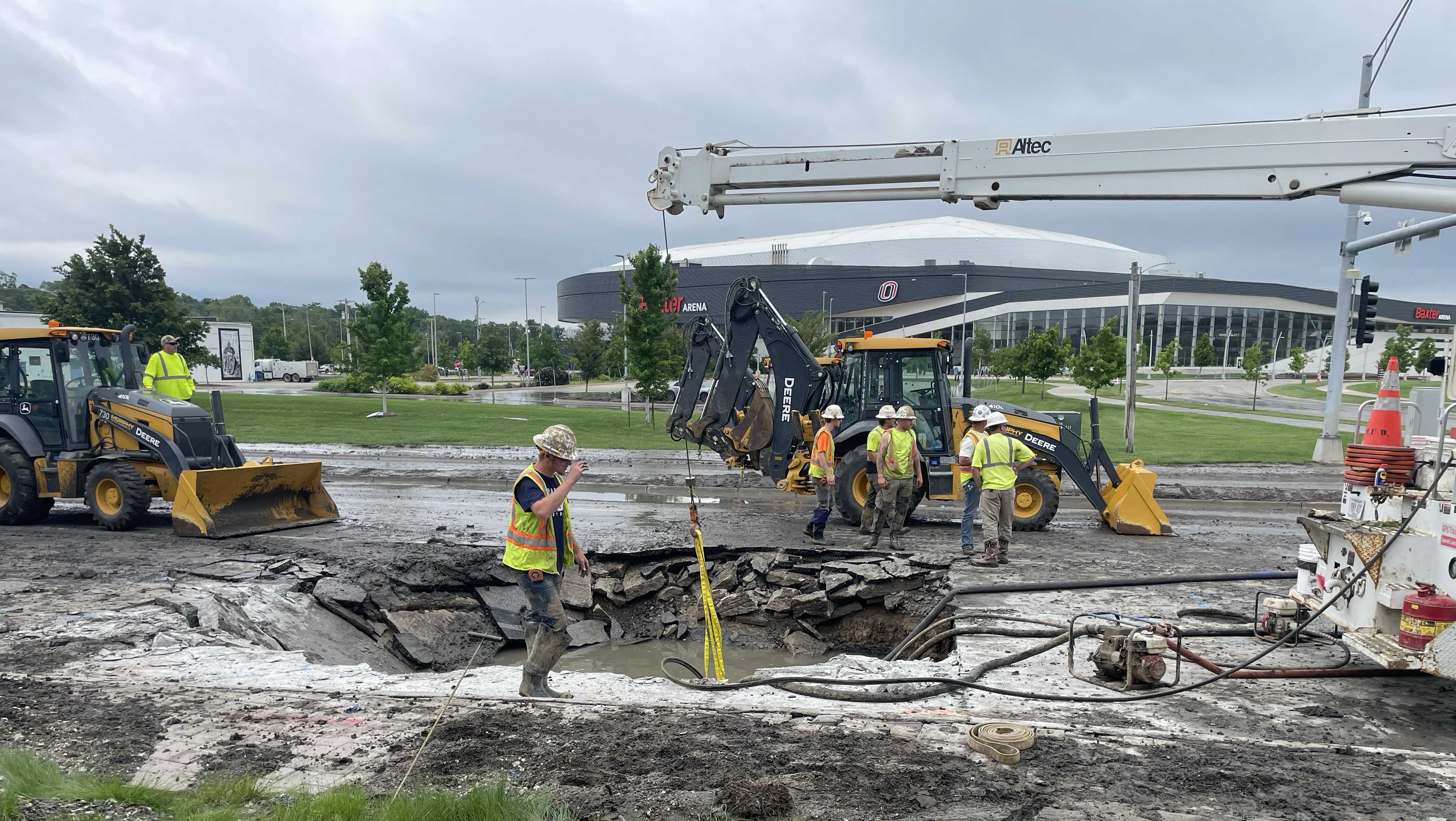 Water main break to close part of Center Street for weeks - Vimarsana News