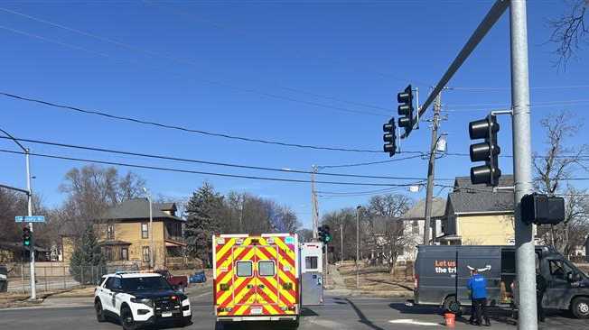 Police: Crews respond to report of pedestrian hit by Amazon delivery van in Des Moines