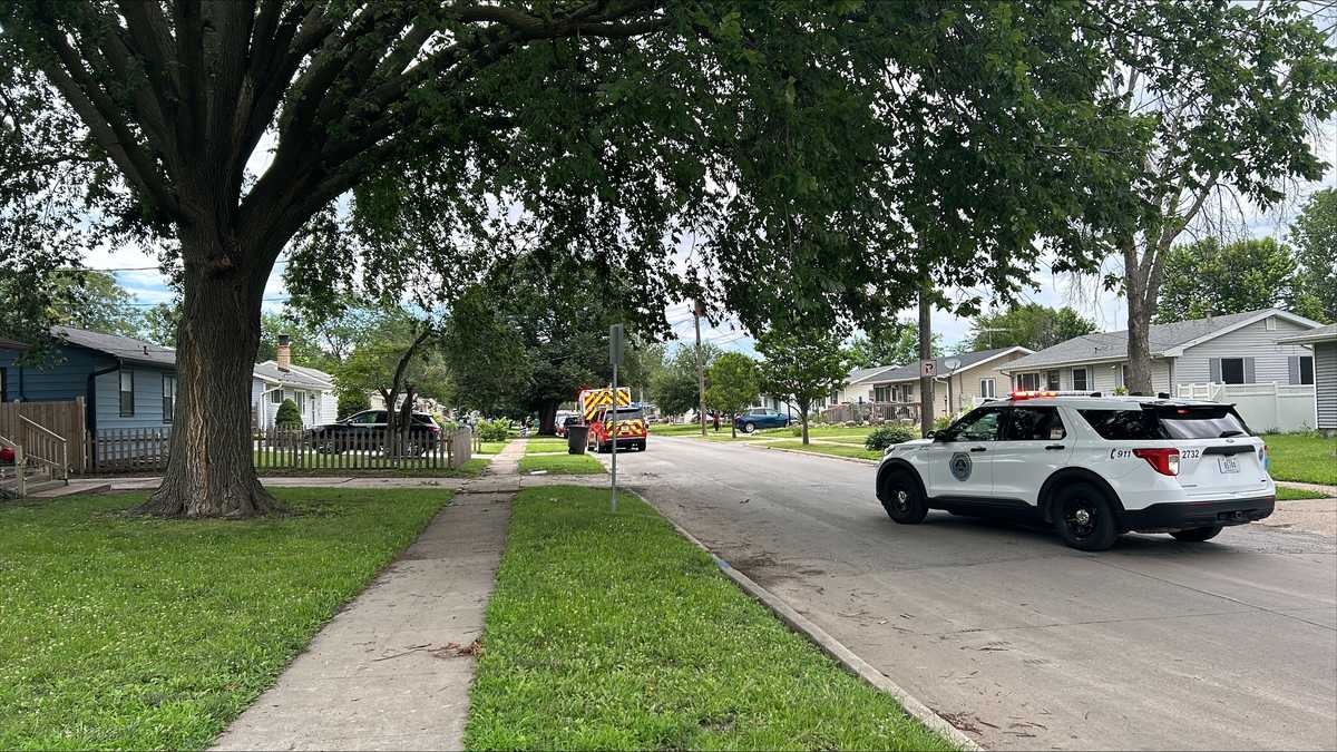 Woman critically injured in house explosion in northeast Des Moines