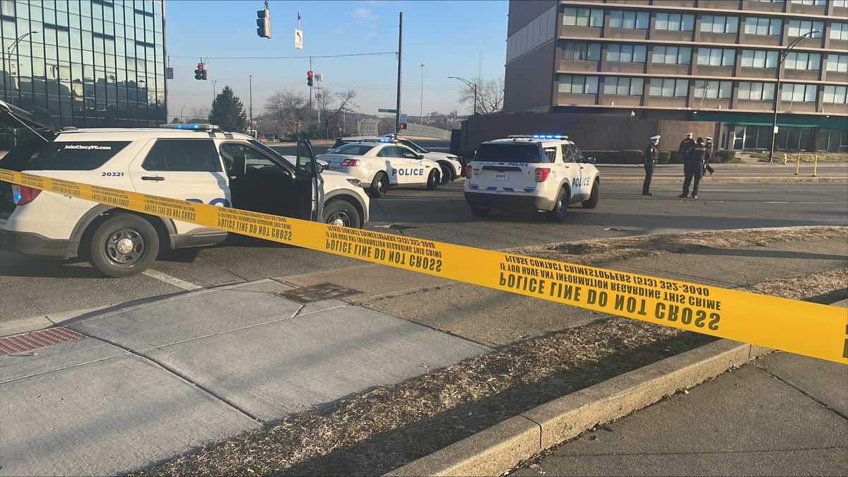 CPD: 16-year-old taken to the hospital after being hit by car in Queensgate