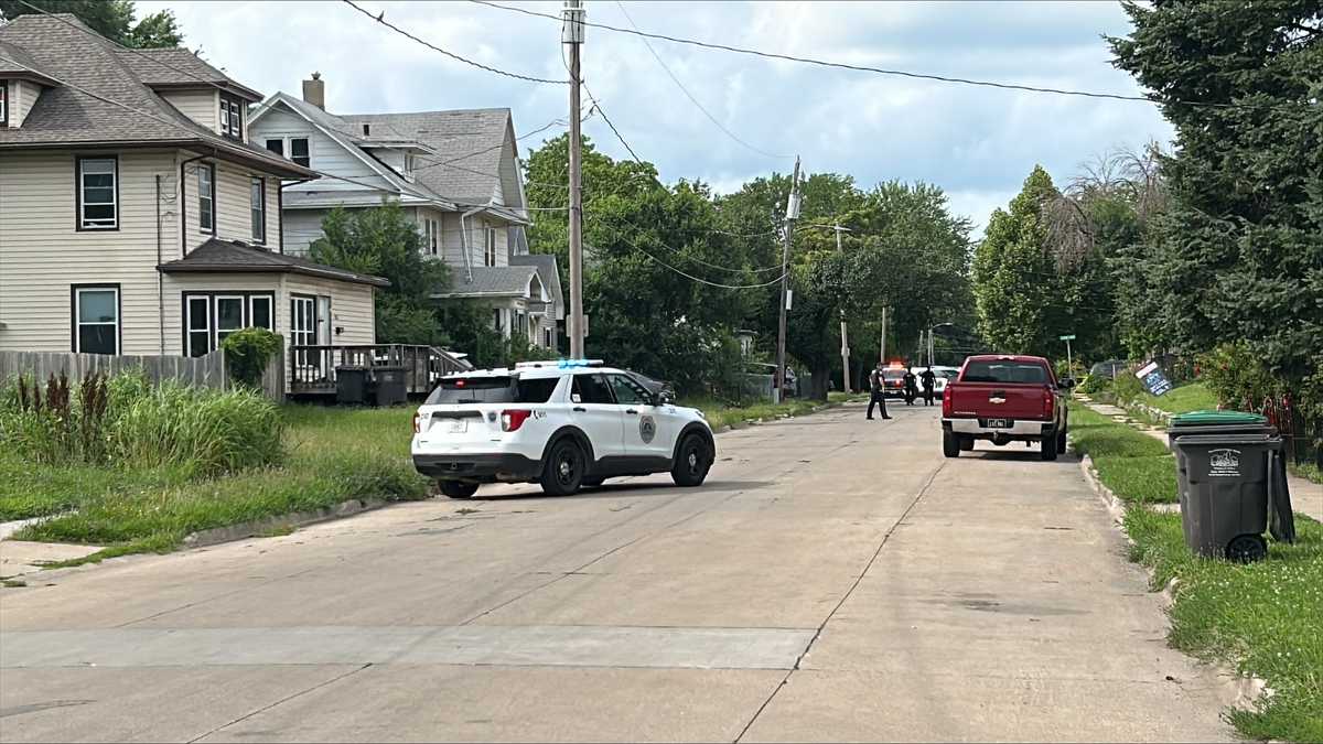 Juvenile injured in shooting in Des Moines' Cheatom Park neighborhood