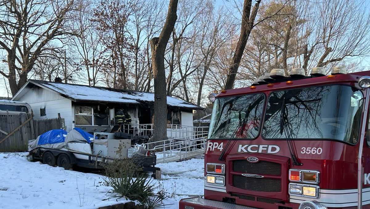 Kansas City fire: One person burned in house fire Friday