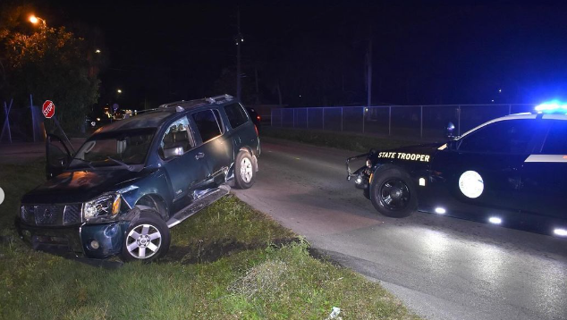 Driver arrested after fleeing from troopers in Fort Myers - Vimarsana News