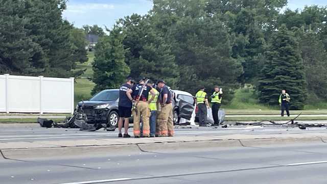 Lincoln police investigate deadly crash Saturday