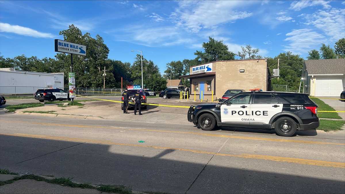 Omaha police arrests one man after cutting