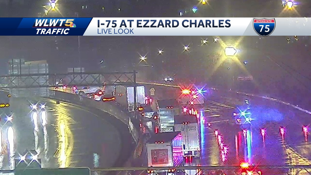 Crash shuts down I-75 southbound in Carthage