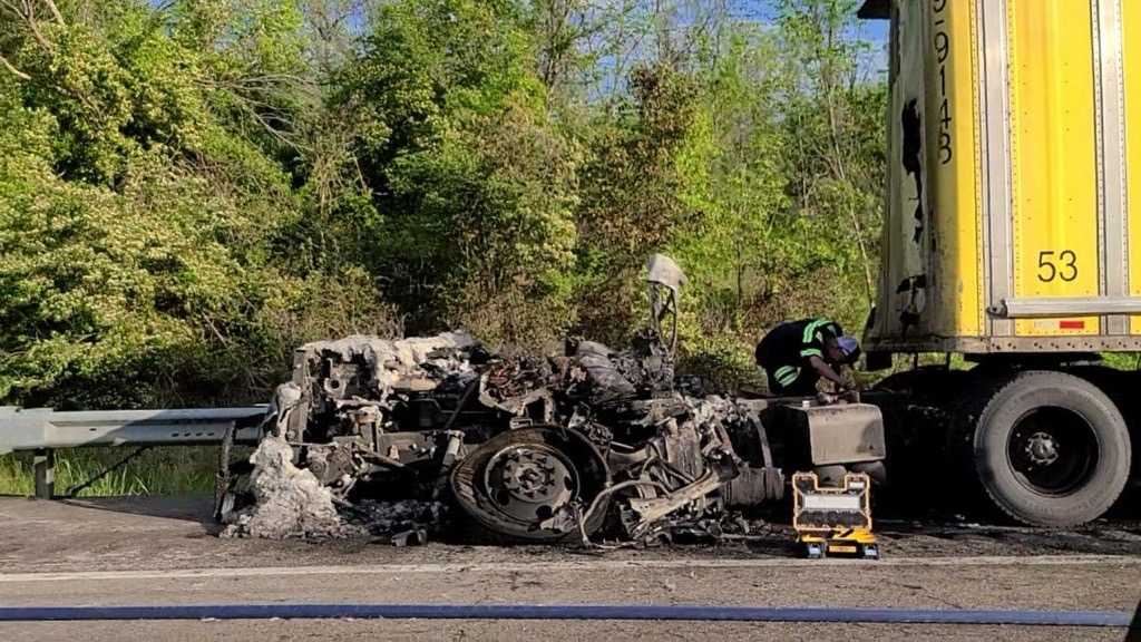 Semi-truck crash, fire leads to I-71 south closure near Verona – WLWT Cincinnati