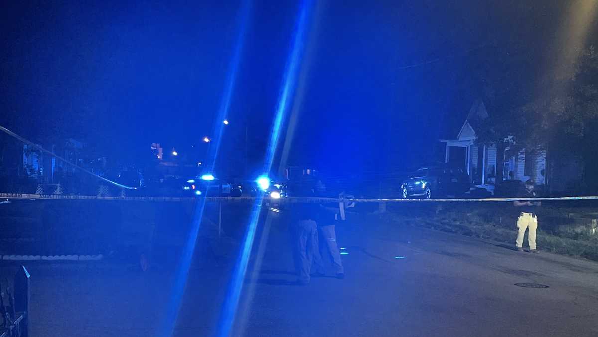 Birmingham police search for suspects in deadly triple shooting