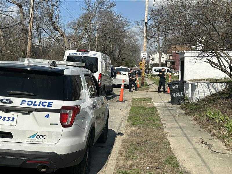 wlwt.com - Emily Sanderson - Body discovered in debris of home by construction crews in Cincinnati neighborhood