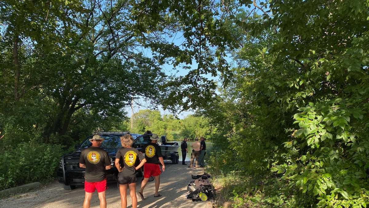 Body of missing kayaker found at Boomer Lake in Stillwater, authorities