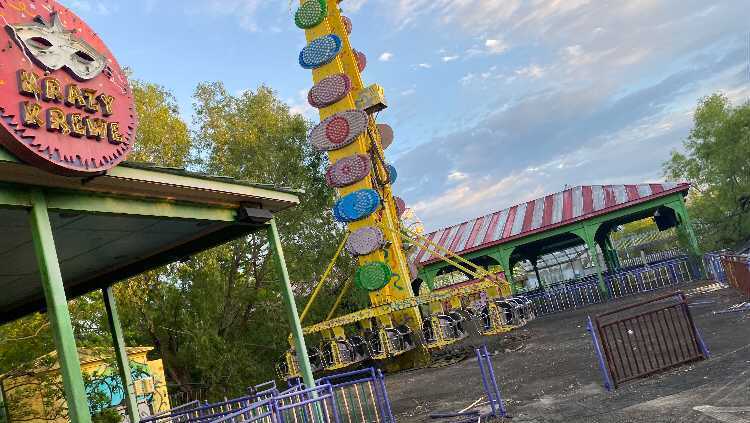 New Orleans Leaders Consider Deadline for Former Six Flags Site