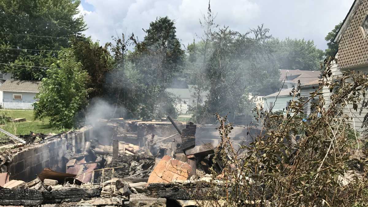 Woman charged with arson after she admits to setting house on fire