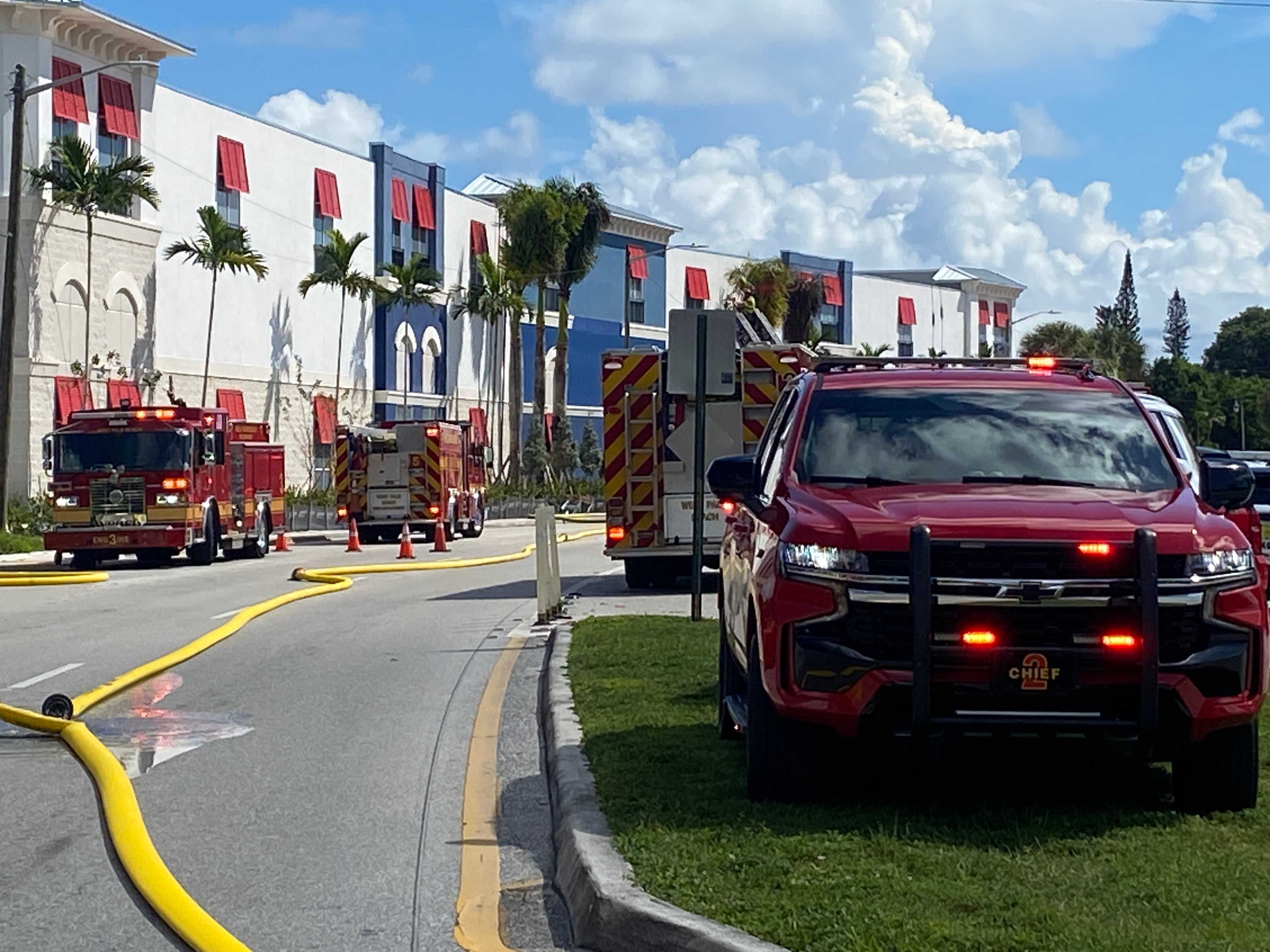 Florida fire rescue responds to fire in Mangonia Park - WPBF
