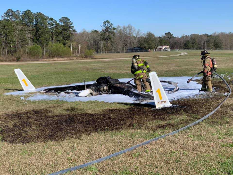 2 escape serious injury in Statesboro plane crash - WJCL