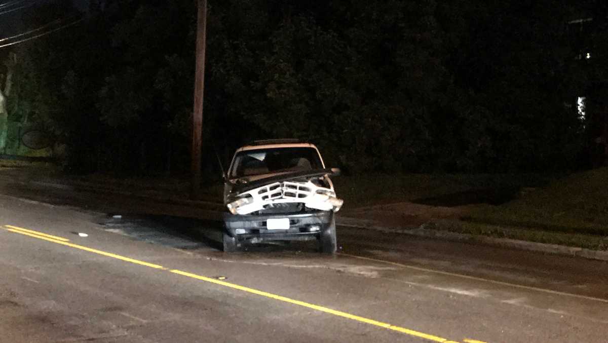 2 single-car crashes on Montana Avenue