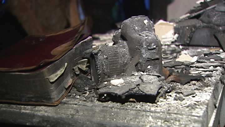 Family of nine is homeless after overnight fire destroys home