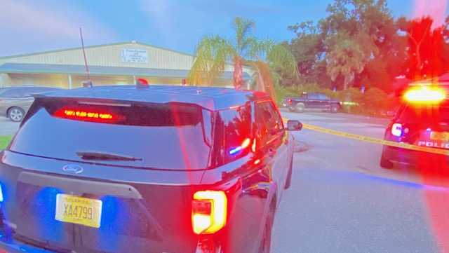 Police search for suspect involved in armed robbery near Fort Myers ...