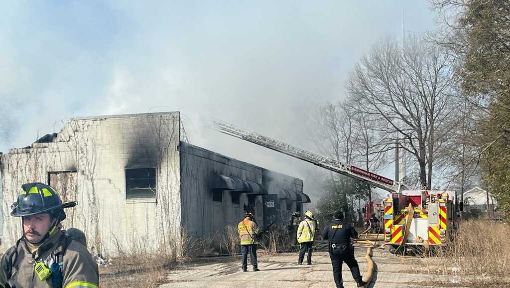 Fire damages another vacant commercial building in Birmingham