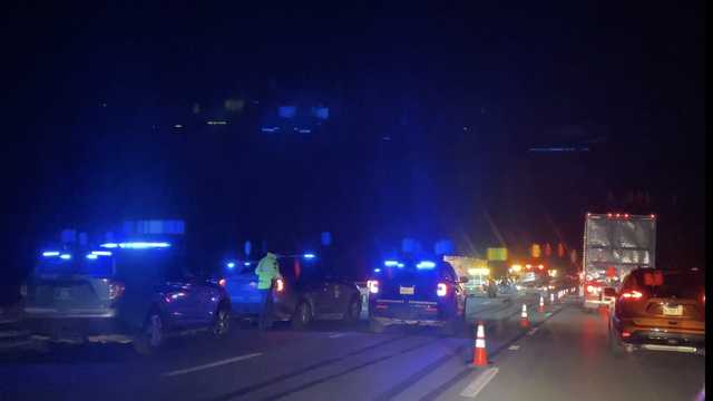 Tractor trailer crash closes northbound lanes of Maine Turnpike in Saco - Vimarsana News