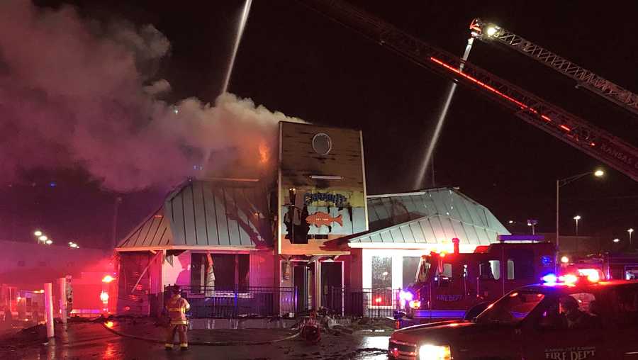 KCK Captain D's a total loss after early morning fire